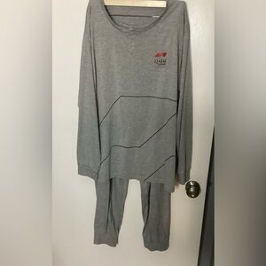 Qatar Airways Gray Business Class Loungewear/Pajama Set L